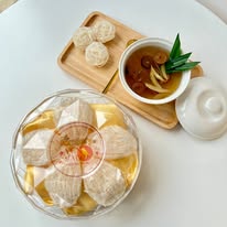 Yến sào thiên nhiên